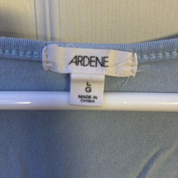 🪻3/$30 Comfy t-shirt!🪻 - Picture 3 of 3